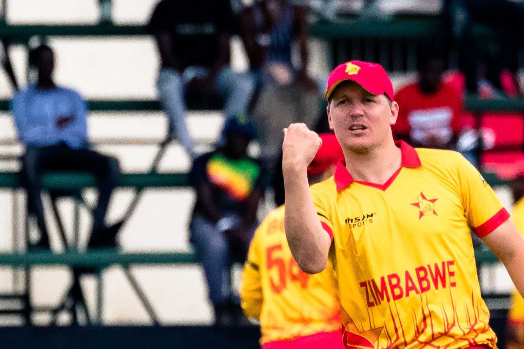 Gary Ballance announces retirement